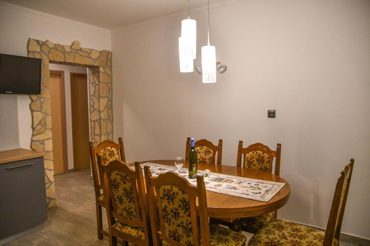 Sandra Apartment *