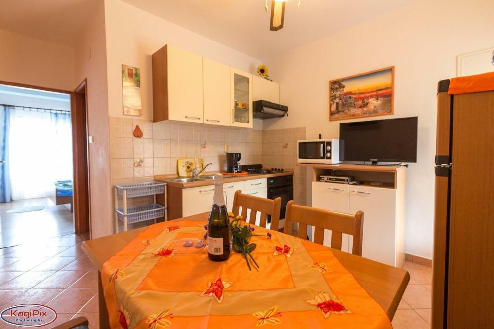 Apartment Sandra Rab Town
